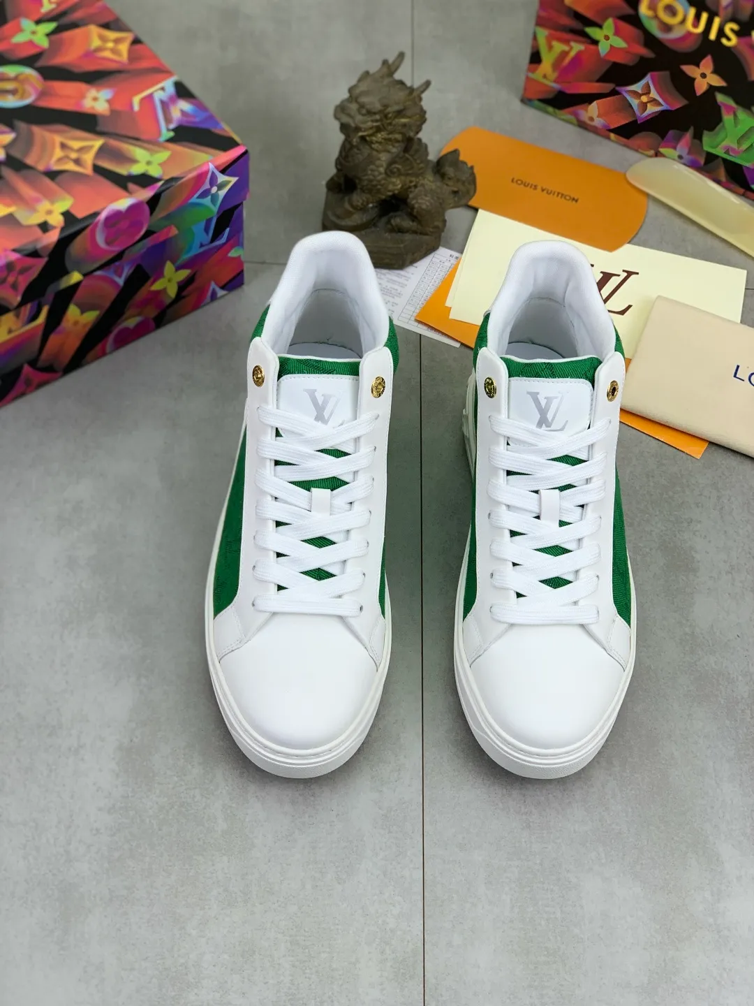 Men's men's shoes 💰P560💰[New model]🆘High-quality cowhide [Louis Vuitton]LV official website latest model🎁casual fashion high-top men's shoes👟hot style💥simple and elegant style, exclusive for trendy men. Unique official website latest brand elements👑original decoration, fashionable and generous, the fabric is made of original denim➕comfortable and breathable mesh lining➕cow leather feet ✅The official website specifies wear-resistant casual outsole, the classic model is taken in real life🎬Color: 4️⃣colors available😍Number of codes: 38-44 Full set of packaging